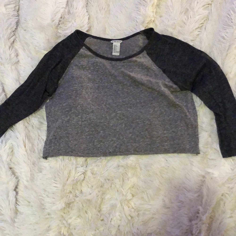 Forever 21 mid sleeve crop top